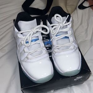 jordan 11 retro low legend blue 7y